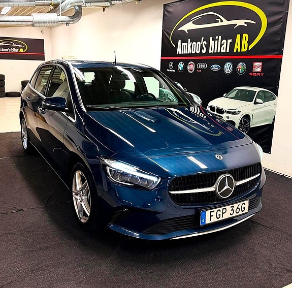 Mercedes-Benz B250 e 3 of 21