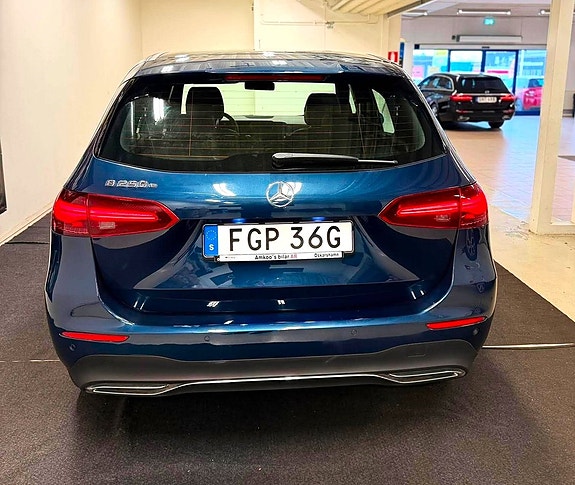 Mercedes-Benz B250 e 7 of 21