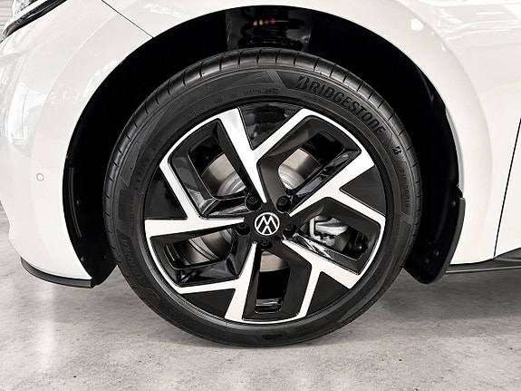 Volkswagen ID.3 Neo 7 of 12