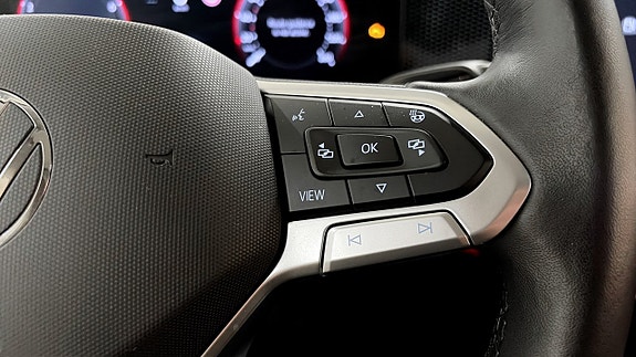 Volkswagen Passat 17 of 22