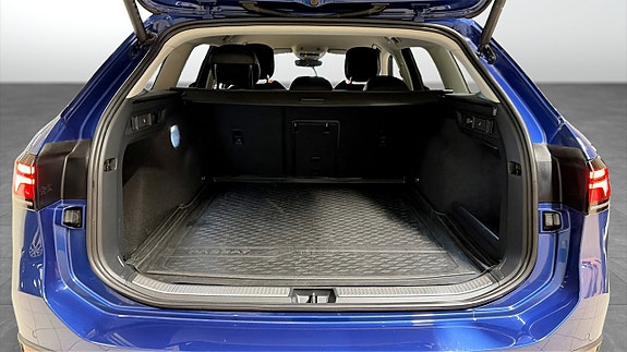 Volkswagen Passat 12 of 22