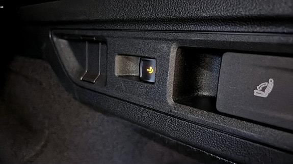 Volkswagen Passat 13 of 22