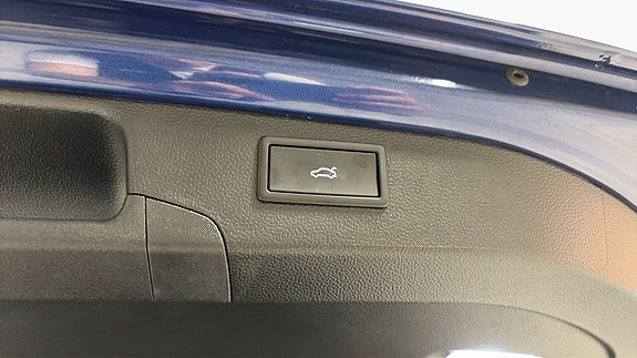 Volkswagen Passat 14 of 22
