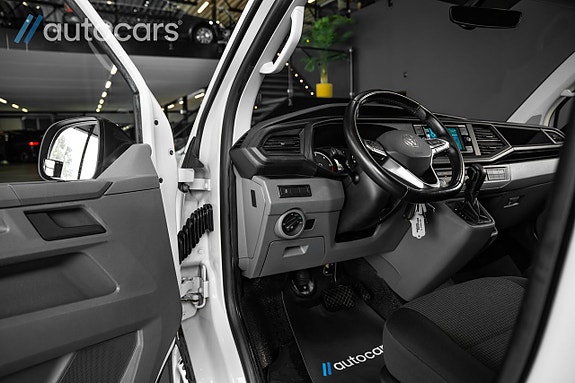 Volkswagen Transporter 22 of 30