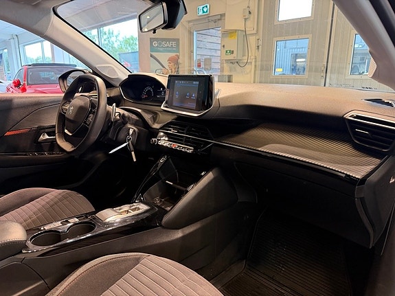 Peugeot 208 9 of 22