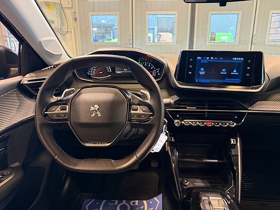 Peugeot 208 8 of 22