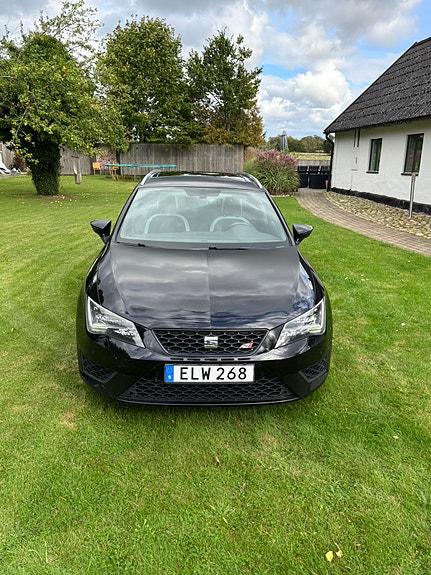 Seat Leon 2 of 7