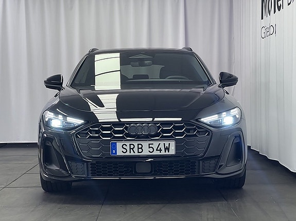 Audi A5 3 of 19
