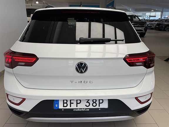Volkswagen T-Roc 8 of 19