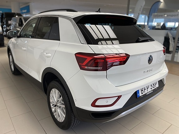 Volkswagen T-Roc 9 of 19