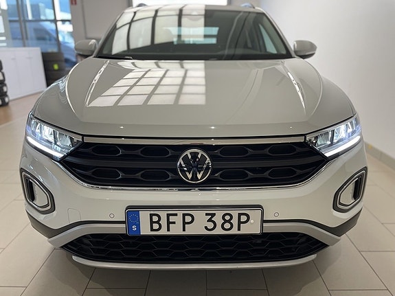 Volkswagen T-Roc 3 of 19