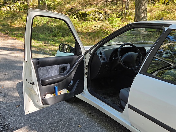 Peugeot 306 6 of 9