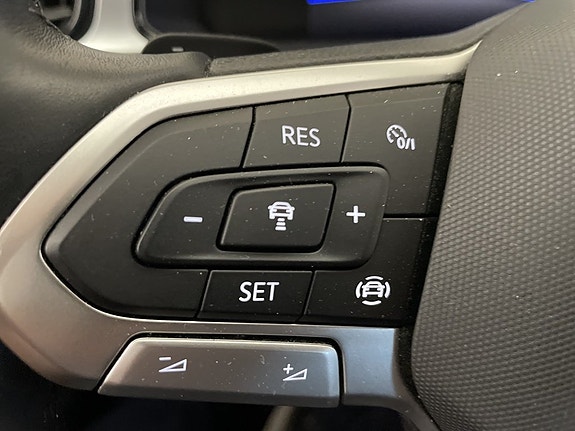 Volkswagen T-Roc 14 of 19