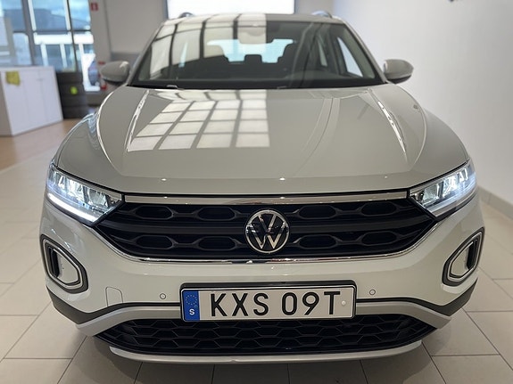 Volkswagen T-Roc 3 of 19