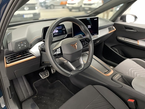 Cupra Born 16 of 21