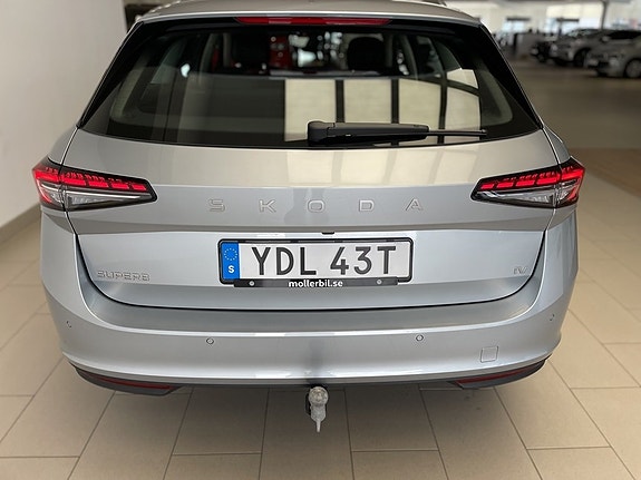 Skoda Superb 8 of 21