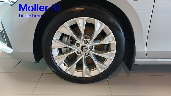Skoda Superb 10 of 27