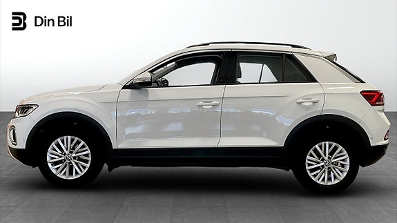 Volkswagen T-Roc 2 of 12