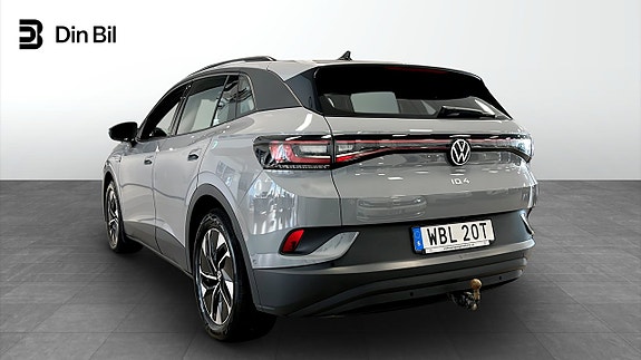 Volkswagen ID.4 3 of 12