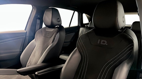 Volkswagen ID.4 8 of 12