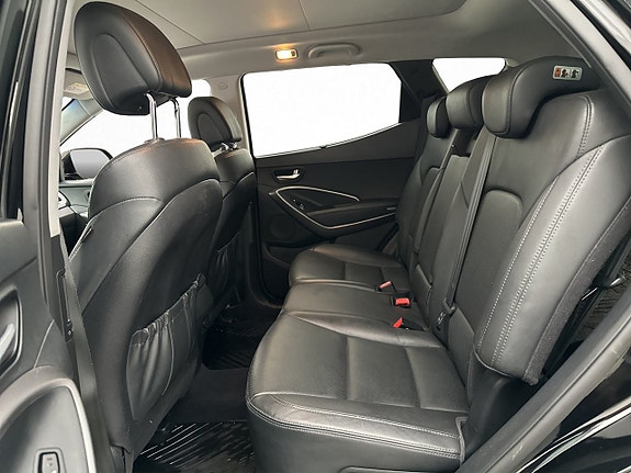 Hyundai Santa Fe 13 of 30