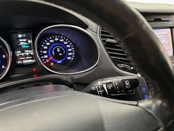 Hyundai Santa Fe 27 of 30