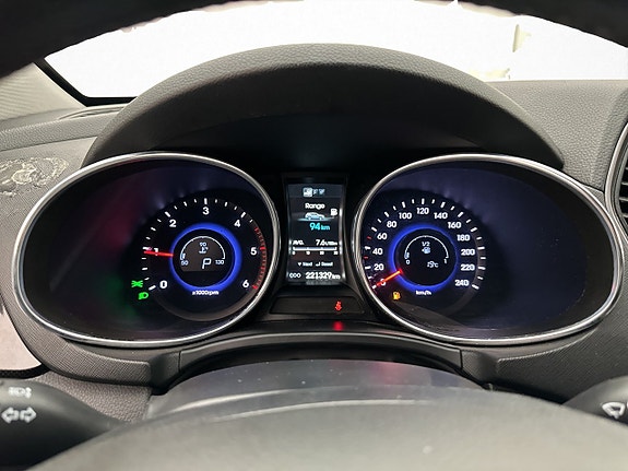 Hyundai Santa Fe 15 of 30