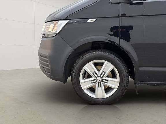 Volkswagen Transporter 28 of 30