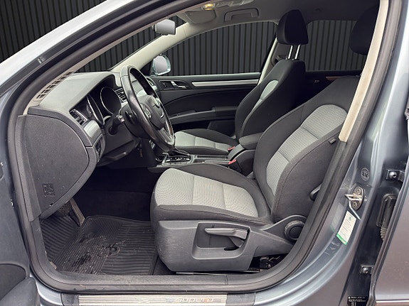 Skoda Superb 10 of 18