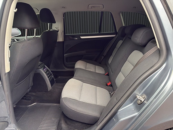 Skoda Superb 14 of 18