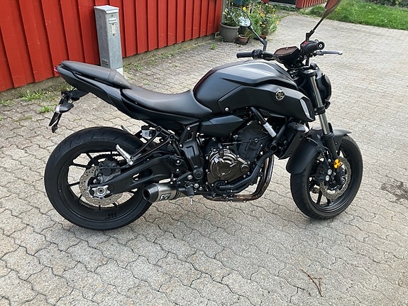 Yamaha MT-07 4 of 5