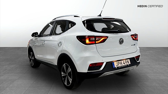 MG ZS EV 2 of 9
