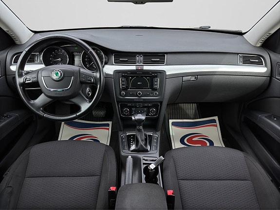 Skoda Superb 12 of 26