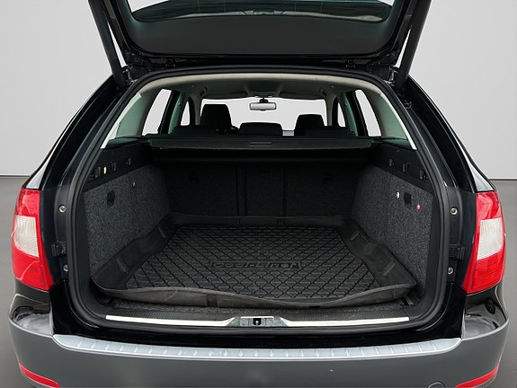 Skoda Superb 24 of 26