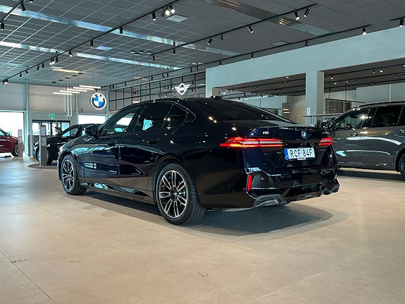 BMW i5 6 of 20