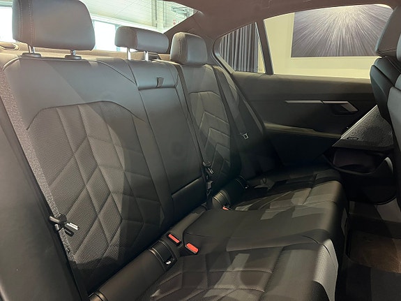 BMW i5 18 of 20