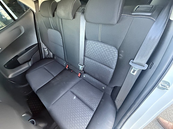 Kia Picanto 2 of 11