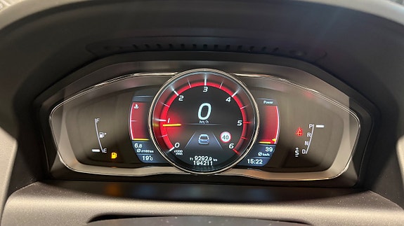Volvo XC60 17 of 20