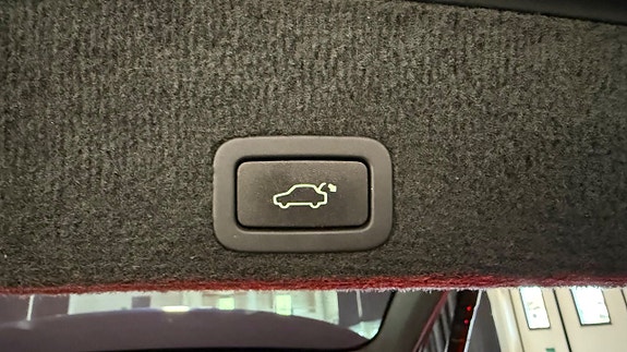 Volvo XC60 13 of 20