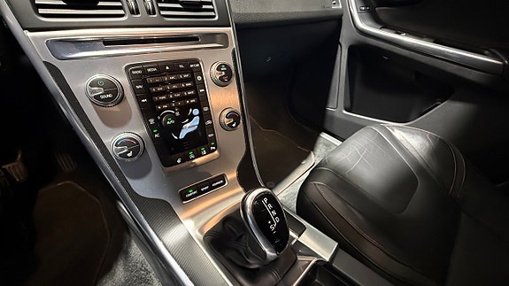Volvo XC60 10 of 20