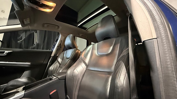Volvo XC60 6 of 20