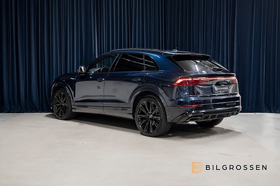 Audi Q8 3 of 23