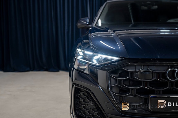 Audi Q8 11 of 23