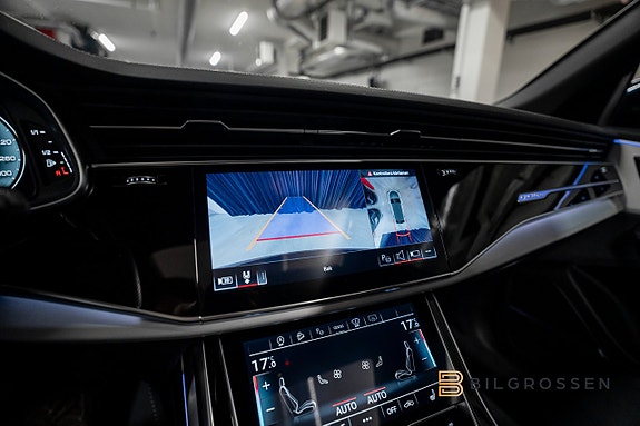 Audi Q8 23 of 23