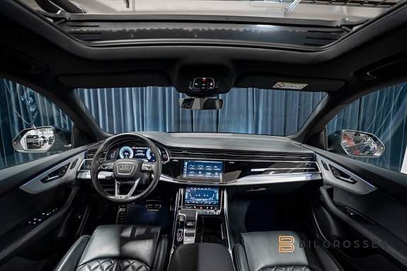 Audi Q8 13 of 23