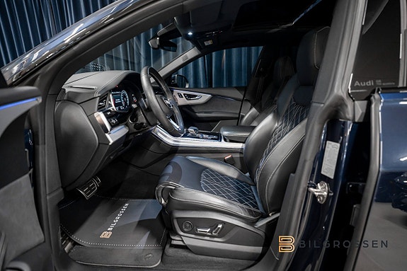 Audi Q8 16 of 23