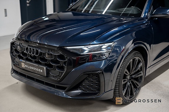 Audi Q8 9 of 23