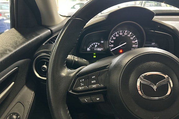 Mazda 2 14 of 30