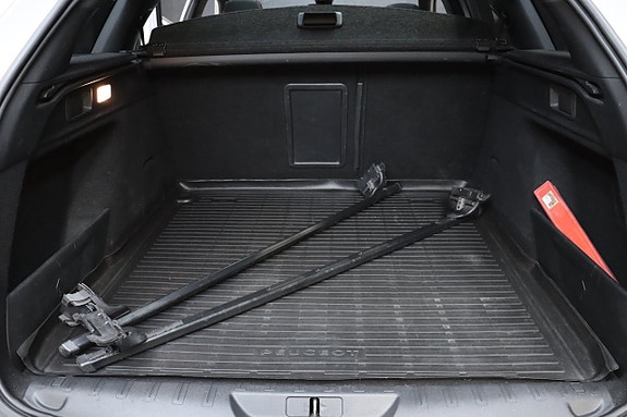 Peugeot 308 SW 15 of 22