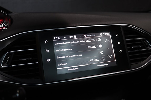 Peugeot 308 SW 19 of 22